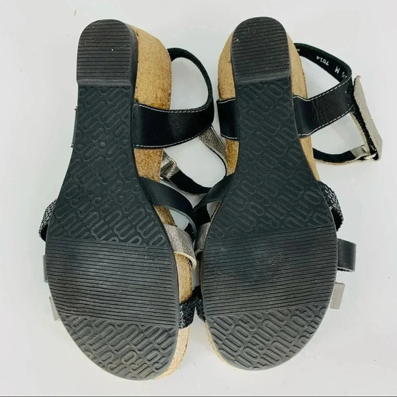 Munro Eden Sandal - Picture 4 of 9